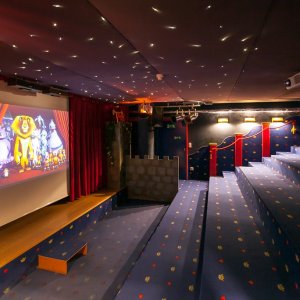 Cinema e sala teatro con Softplayhouse