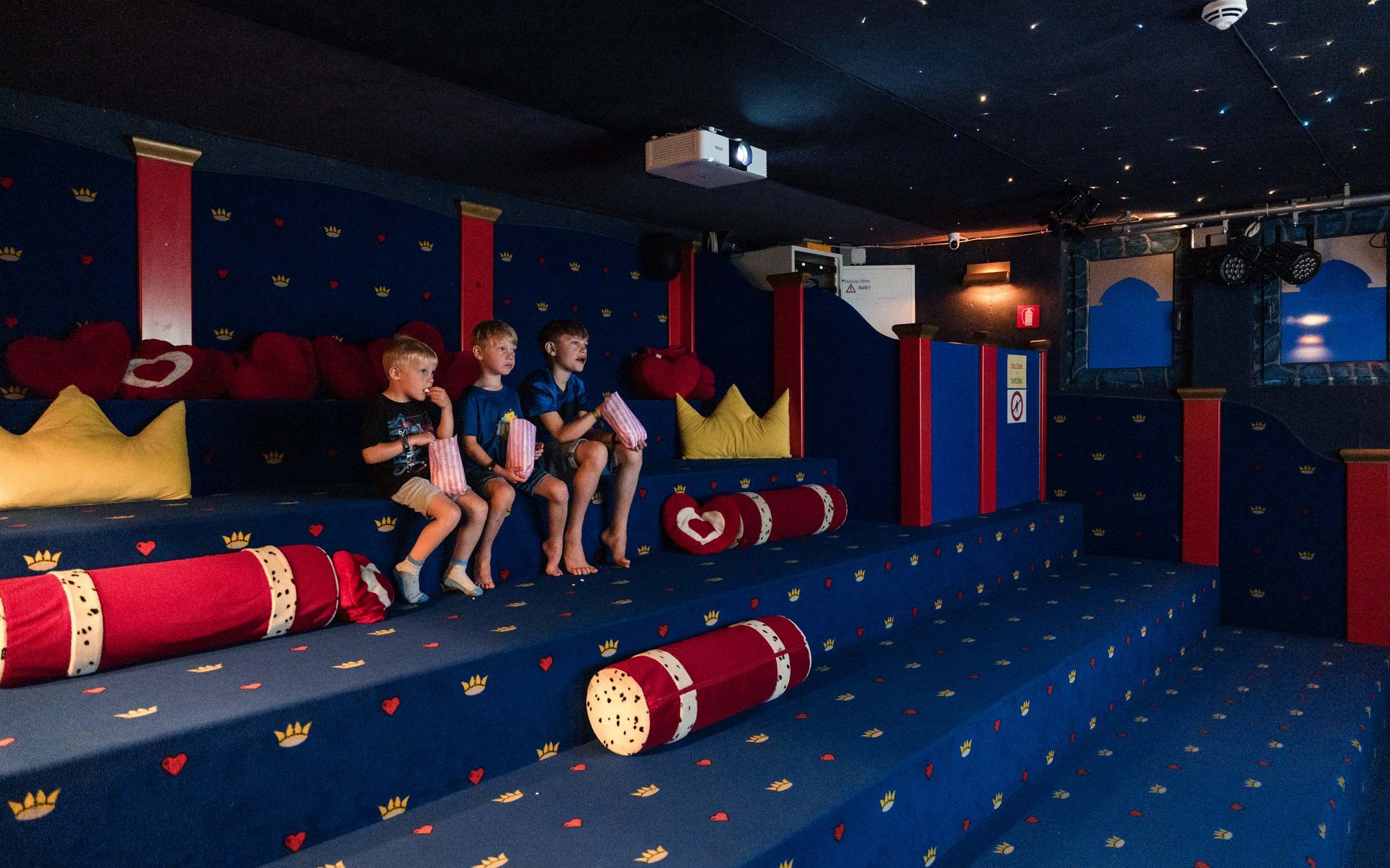 Cinema e teatro con soft play house